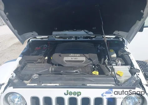 2018 Jeep Wrangler Jk Unlimited Sahara 4X4 from USA, damaged, VIN 1C4HJWEG9JL918449